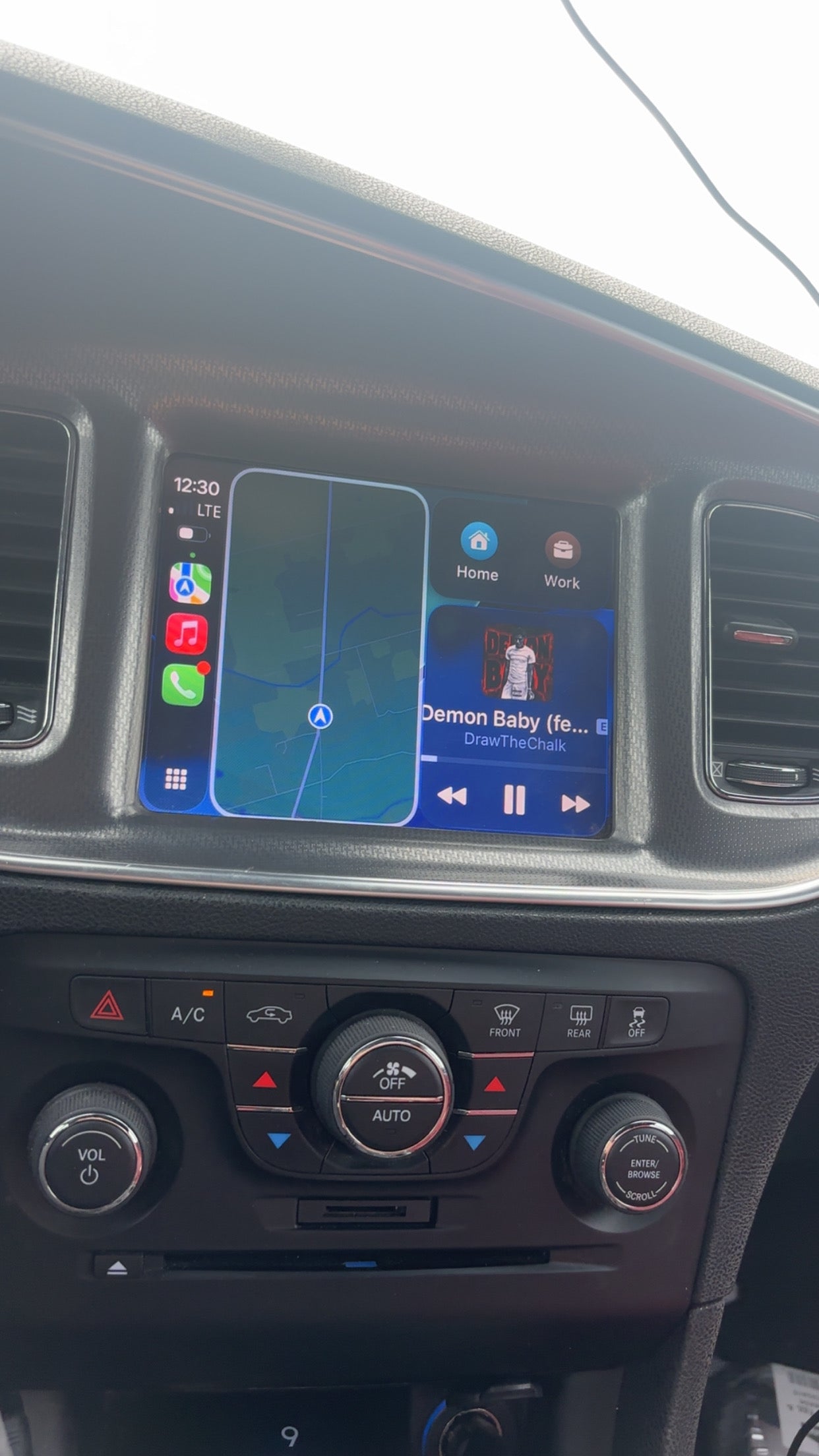 Apple CarPlay/ Android Auto  Upgrade (Factory 8.4” Screen) – 2011–2016 Dodge Charger
